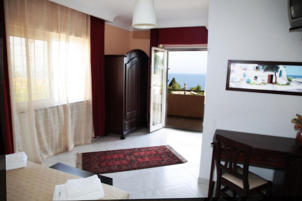 Bed And Breakfast Casagalez Santa Domenica  Rum bild